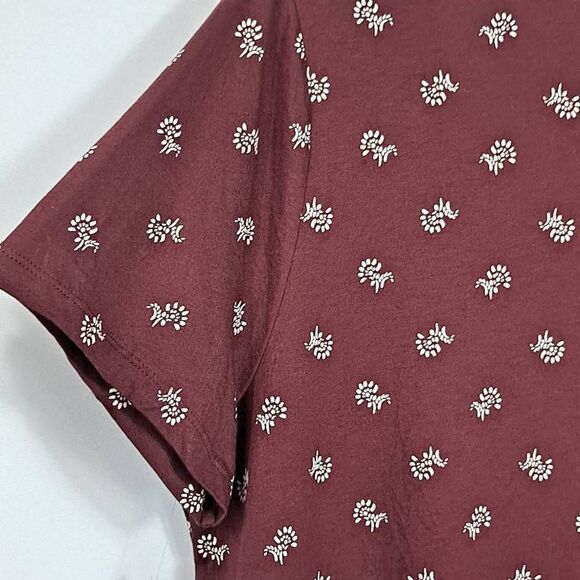 Ladies short sleeved pullover Tee NWT - Picture 4 of 8